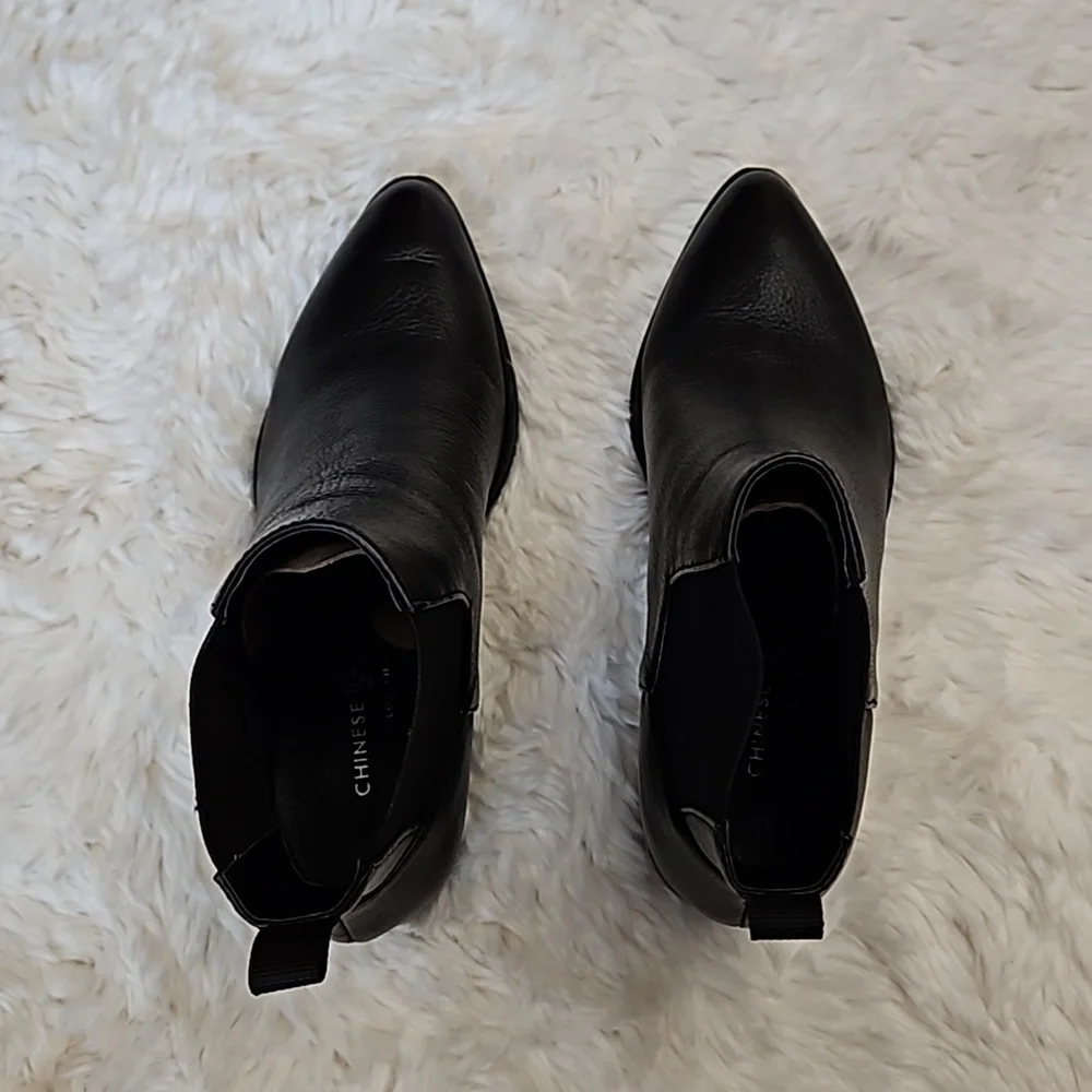 *SOLD* Chinese Filip Black Bootie, size 6, Like new with original box - Picture 11 of 12
